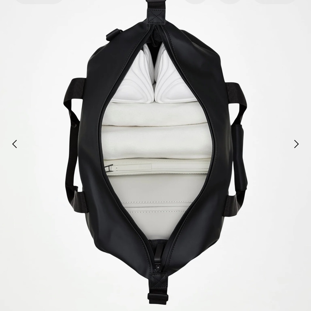NWT Rains Hilo Black Weekend Bag Small - Picture 4 of 10